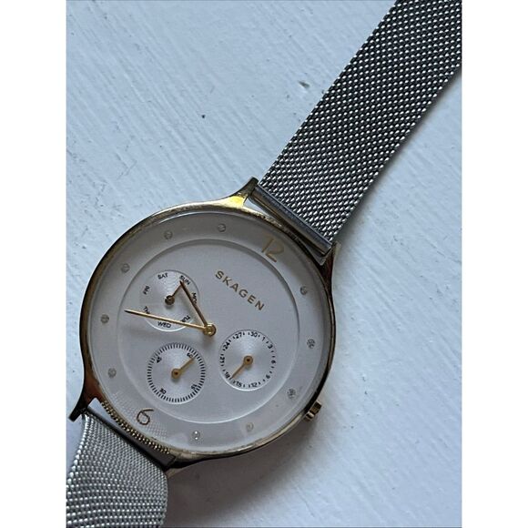 Skagen SKW2400 Silver Dial Stainless Steel Multifunction Women's Watch - Picture 9 of 10